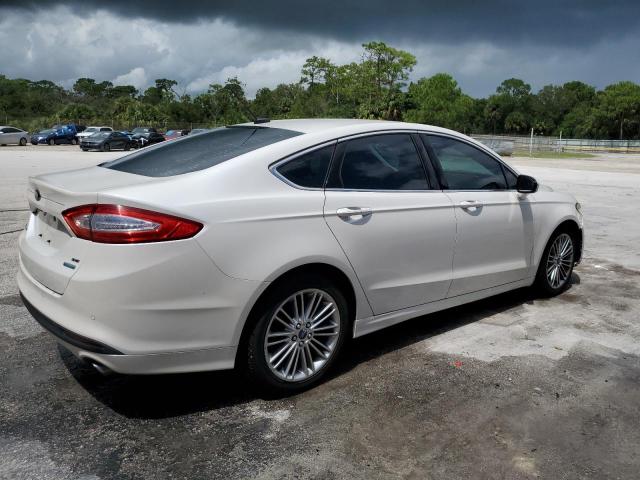 Photo 2 VIN: 3FA6P0HD5FR123840 - FORD FUSION SE 