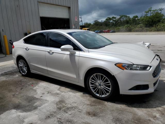 Photo 3 VIN: 3FA6P0HD5FR123840 - FORD FUSION SE 