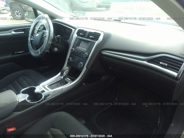 Photo 4 VIN: 3FA6P0HD5FR243041 - FORD FUSION 