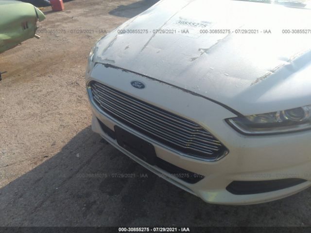 Photo 9 VIN: 3FA6P0HD5FR252824 - FORD FUSION 