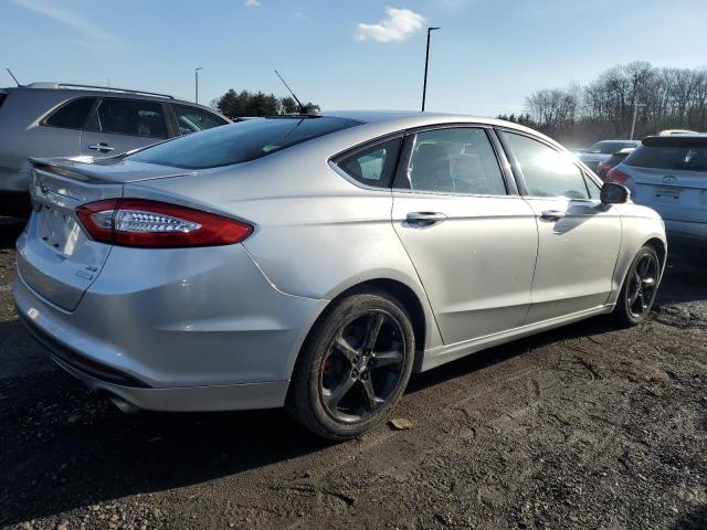 Photo 2 VIN: 3FA6P0HD5GR119160 - FORD FUSION SE 