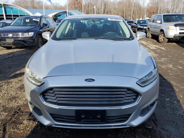 Photo 4 VIN: 3FA6P0HD5GR119160 - FORD FUSION SE 