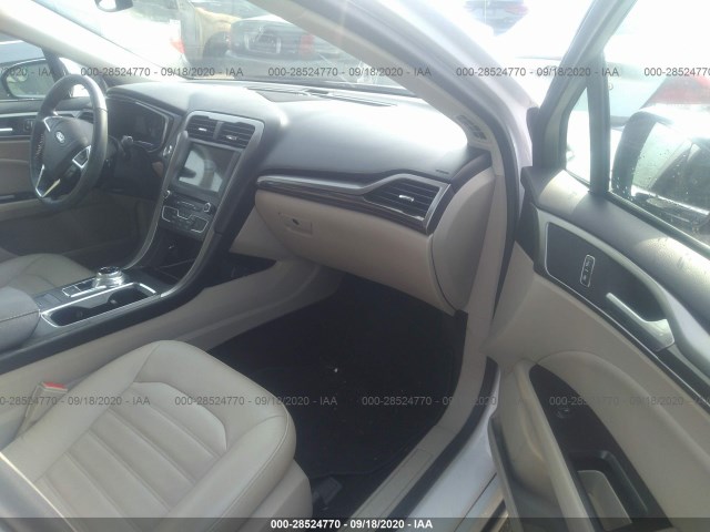 Photo 4 VIN: 3FA6P0HD5HR175889 - FORD FUSION 