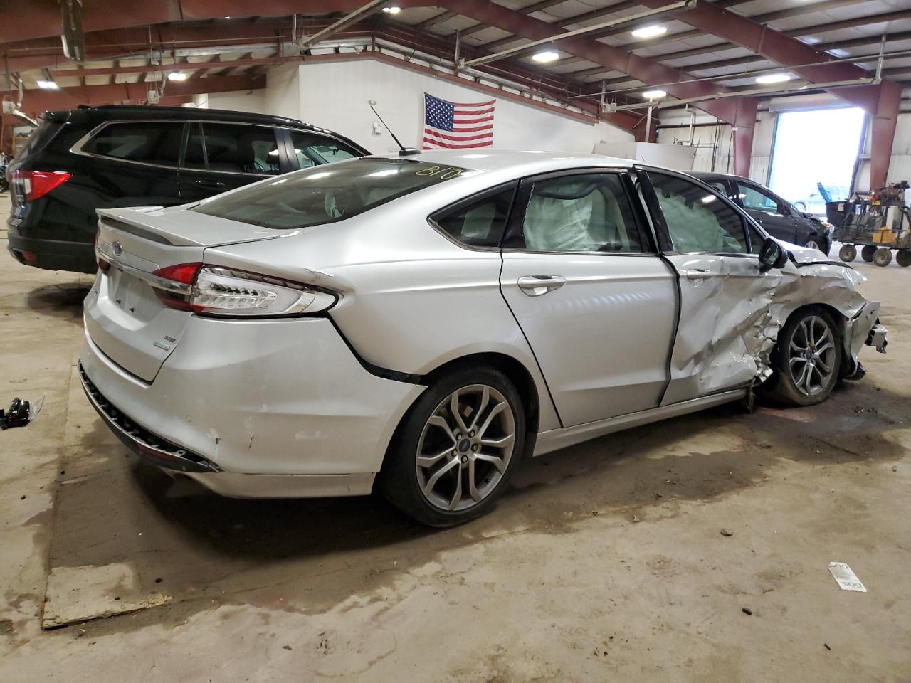 Photo 2 VIN: 3FA6P0HD5HR331817 - FORD FUSION 