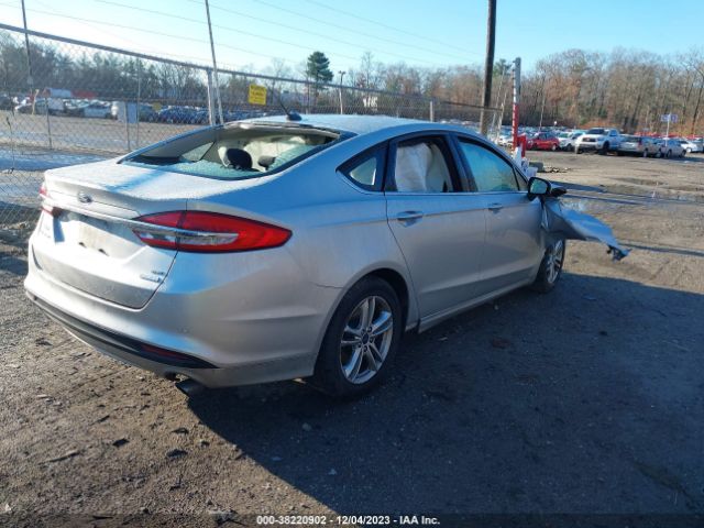 Photo 3 VIN: 3FA6P0HD5JR182895 - FORD FUSION 