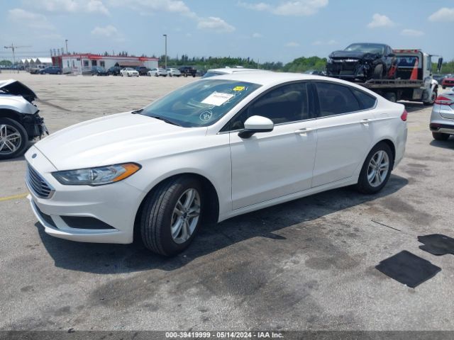 Photo 1 VIN: 3FA6P0HD5JR200781 - FORD FUSION 