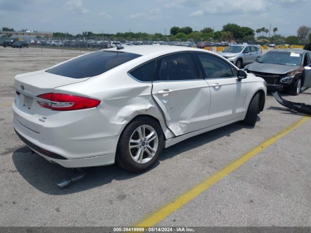 Photo 3 VIN: 3FA6P0HD5JR200781 - FORD FUSION 