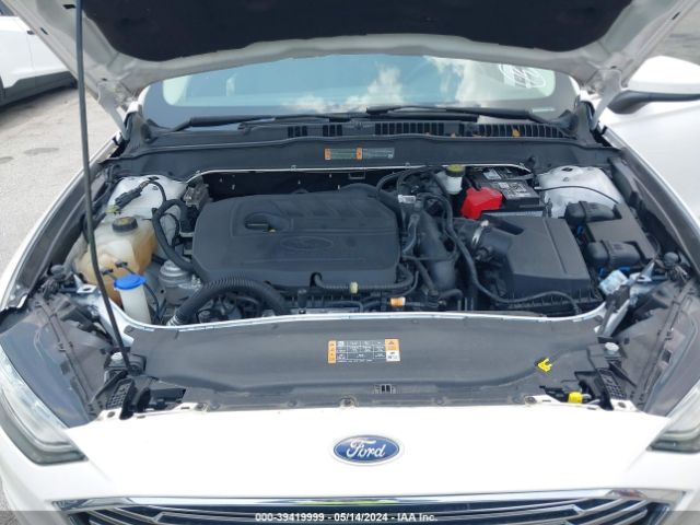 Photo 9 VIN: 3FA6P0HD5JR200781 - FORD FUSION 