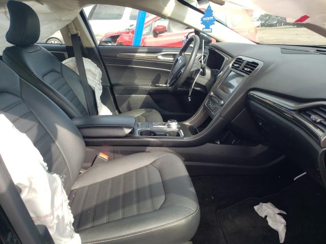 Photo 4 VIN: 3FA6P0HD5JR202532 - FORD FUSION SE 