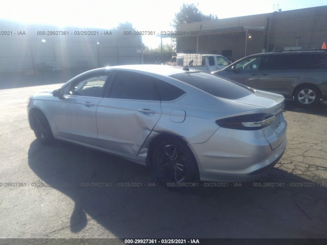 Photo 2 VIN: 3FA6P0HD5JR218794 - FORD FUSION 