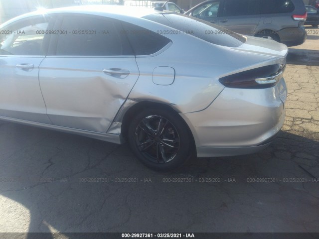 Photo 5 VIN: 3FA6P0HD5JR218794 - FORD FUSION 