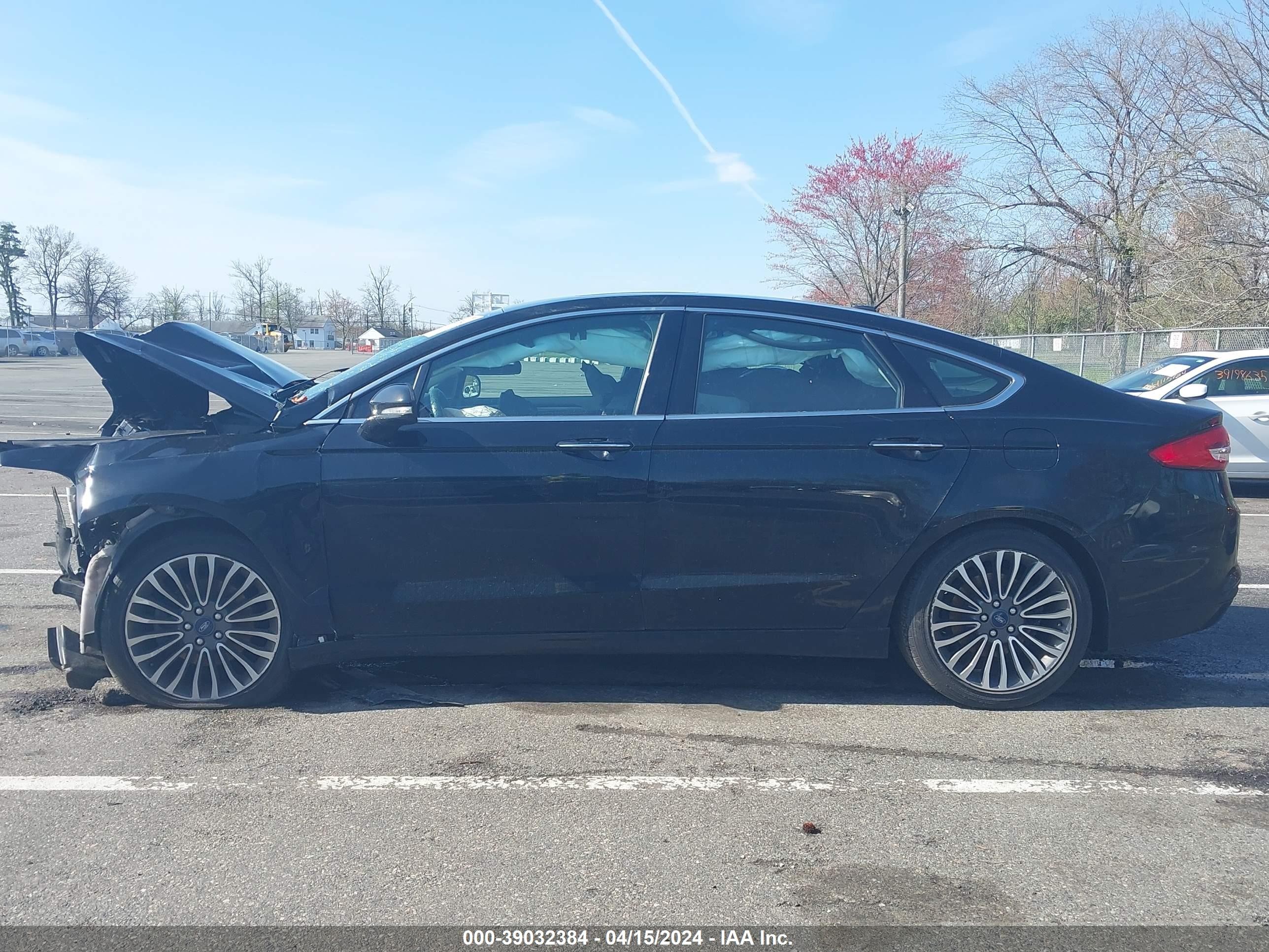 Photo 12 VIN: 3FA6P0HD5JR237460 - FORD FUSION 