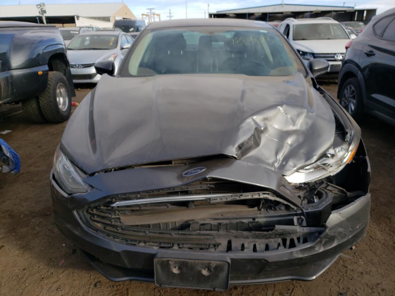 Photo 4 VIN: 3FA6P0HD5JR285069 - FORD FUSION 