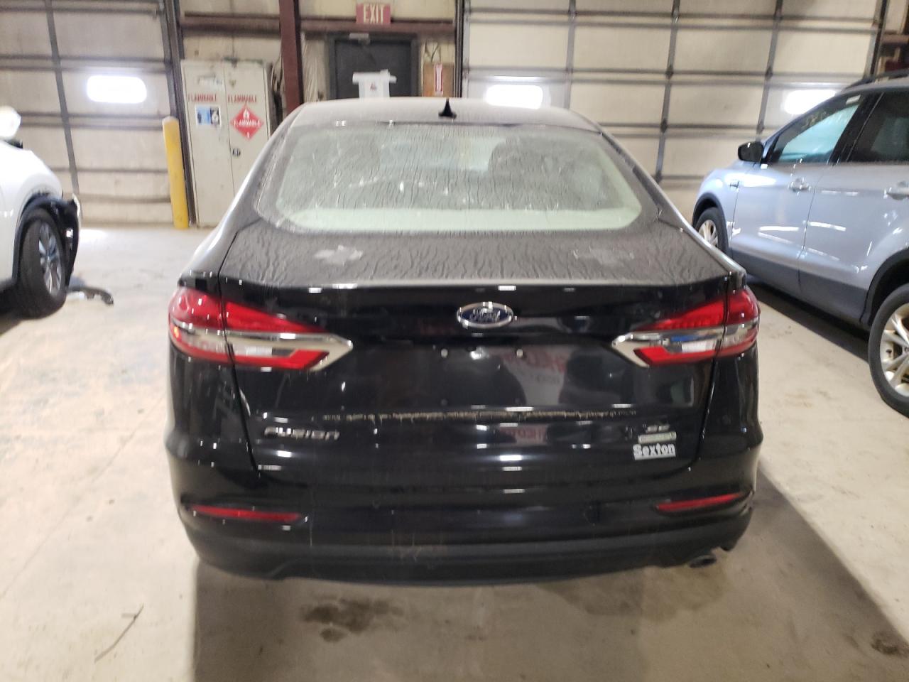 Photo 5 VIN: 3FA6P0HD5KR172305 - FORD FUSION 