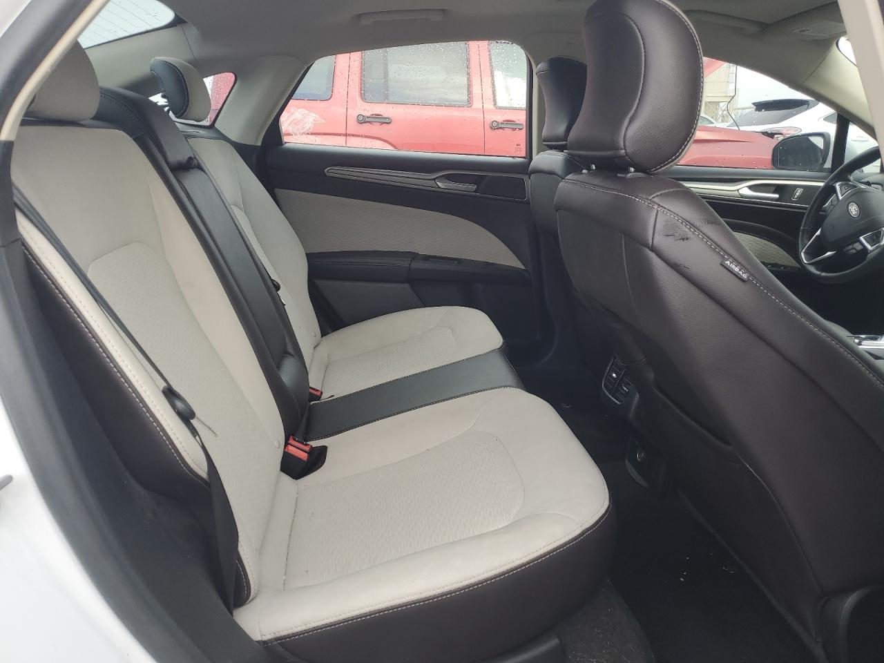 Photo 9 VIN: 3FA6P0HD5KR215587 - FORD FUSION 