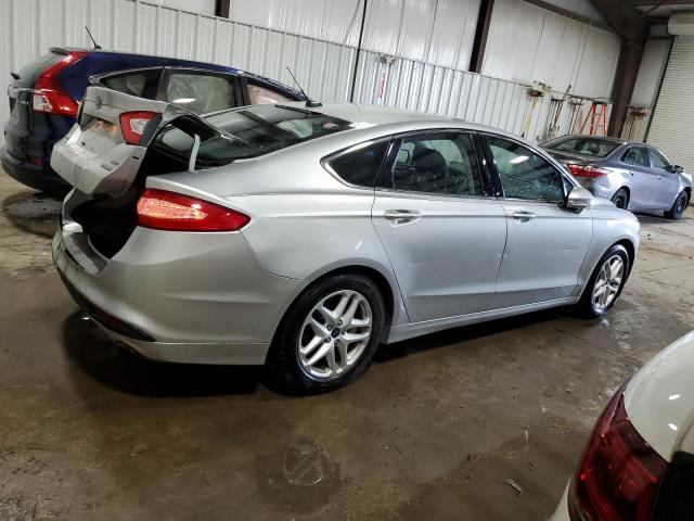 Photo 2 VIN: 3FA6P0HD6FR124916 - FORD FUSION SE 