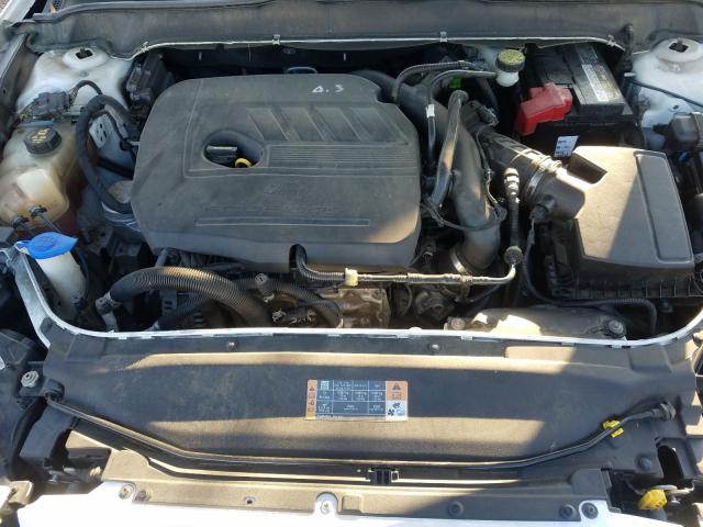 Photo 6 VIN: 3FA6P0HD6FR161707 - FORD FUSION SE 