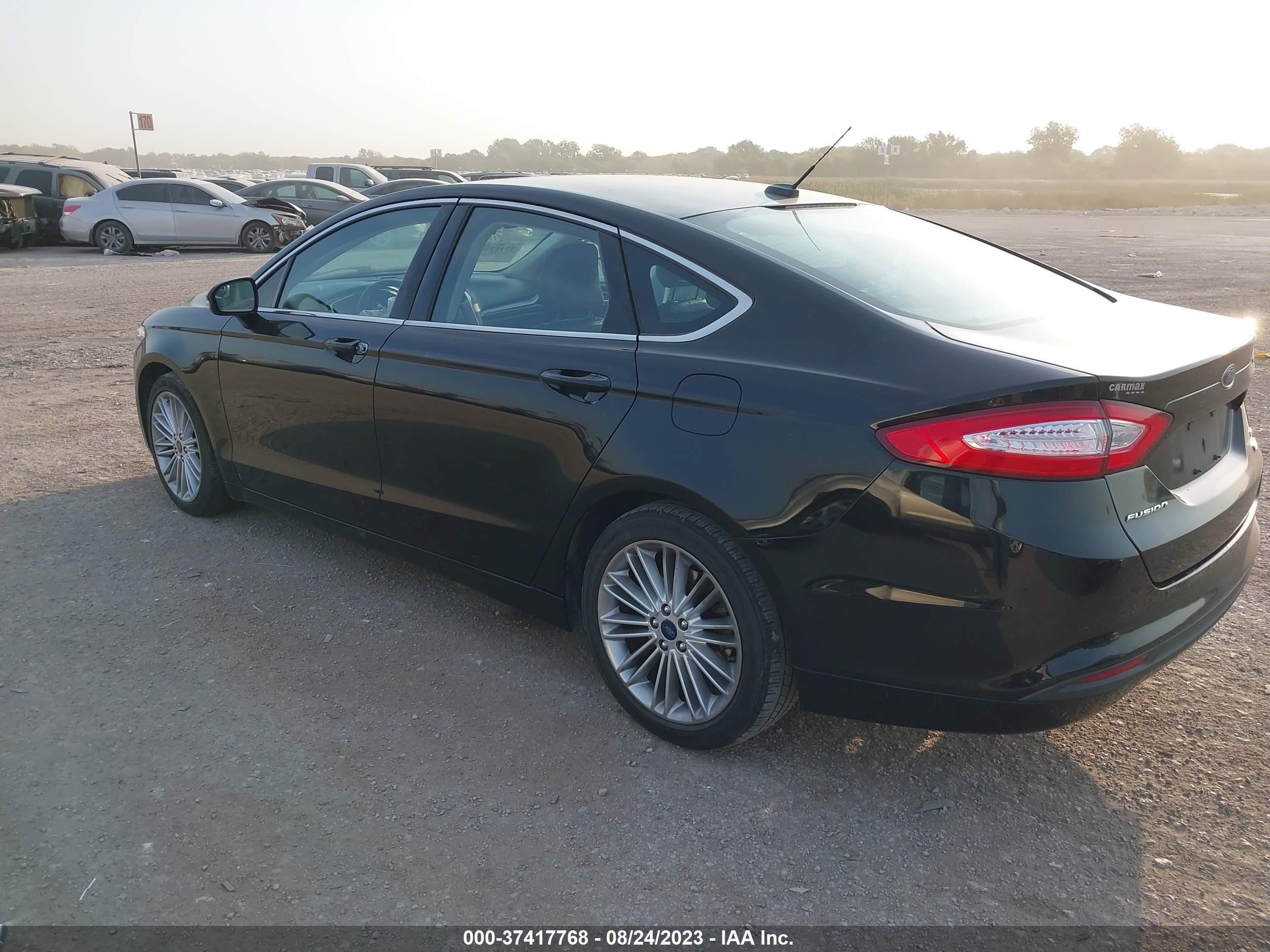 Photo 2 VIN: 3FA6P0HD6GR113402 - FORD FUSION 