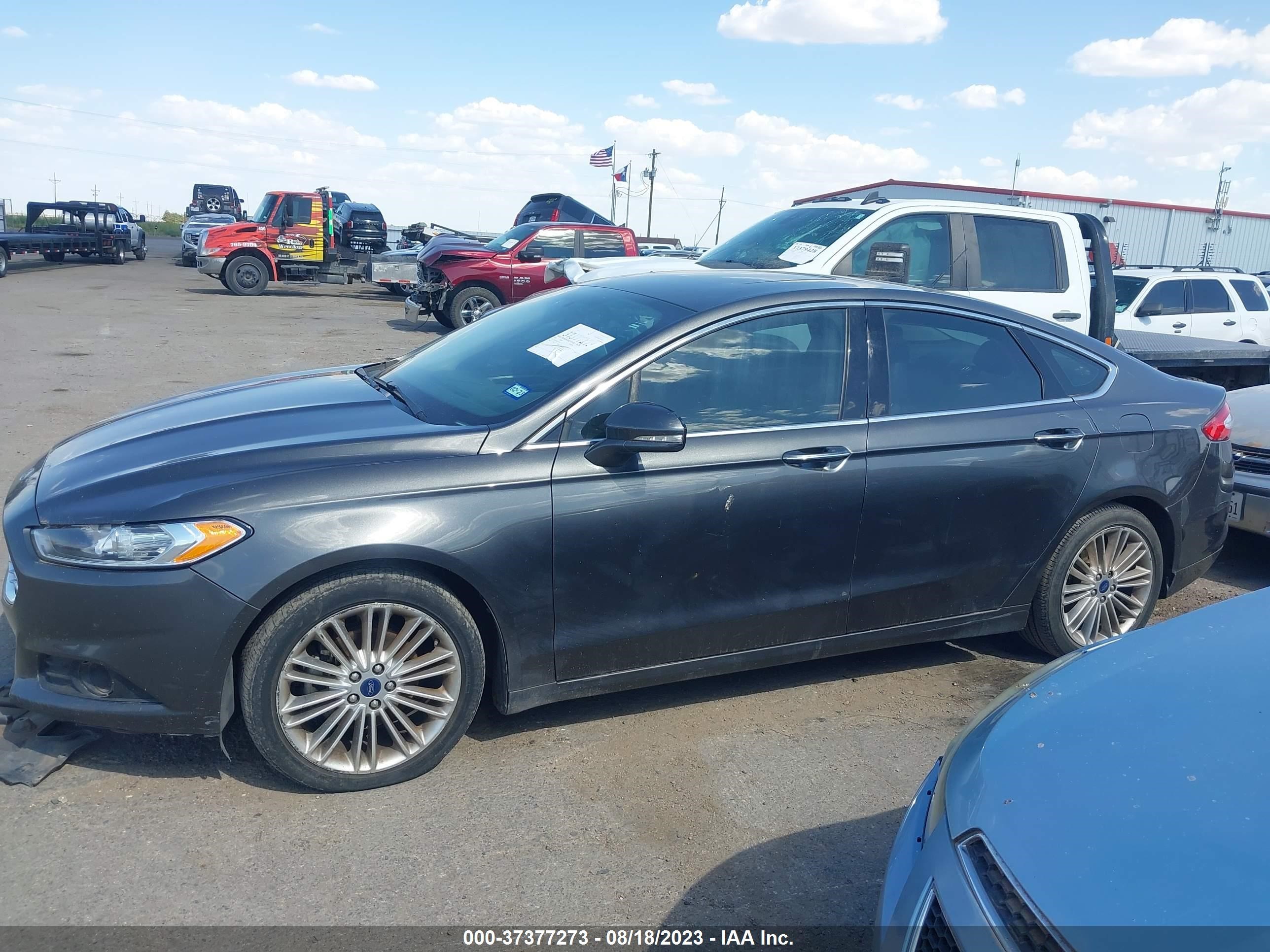 Photo 13 VIN: 3FA6P0HD6GR214245 - FORD FUSION 