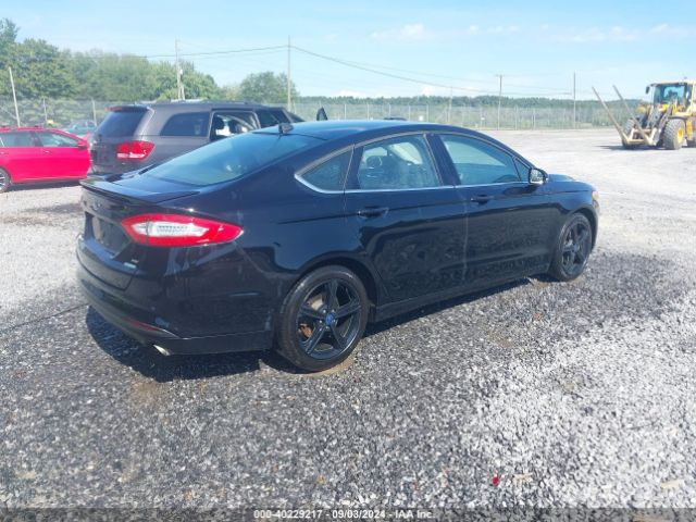 Photo 3 VIN: 3FA6P0HD6GR266099 - FORD FUSION 