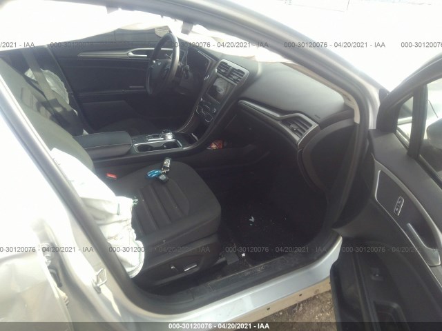 Photo 4 VIN: 3FA6P0HD6KR129155 - FORD FUSION 