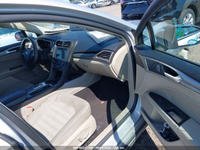 Photo 4 VIN: 3FA6P0HD6KR136493 - FORD FUSION 