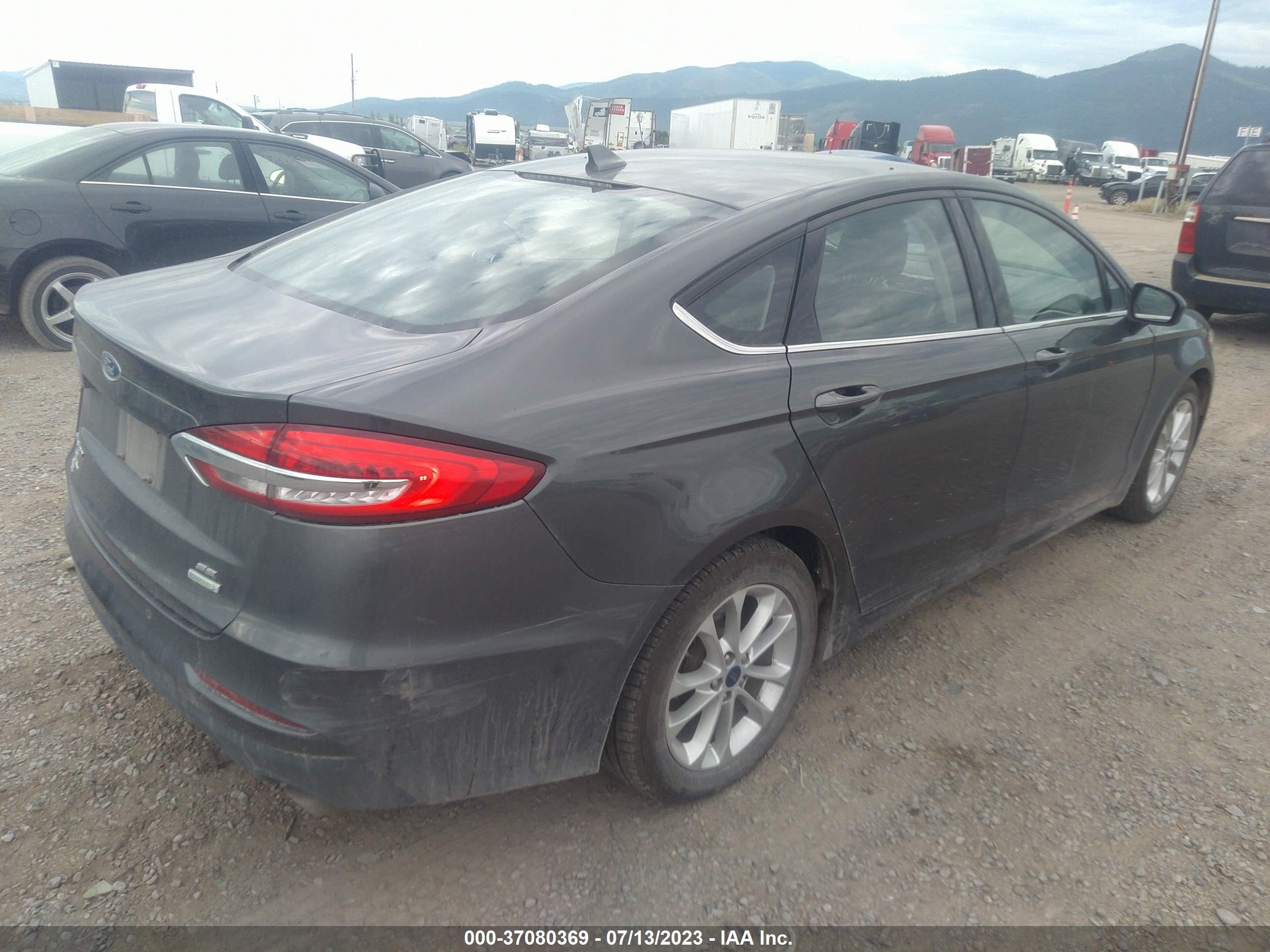 Photo 3 VIN: 3FA6P0HD6KR202301 - FORD FUSION 