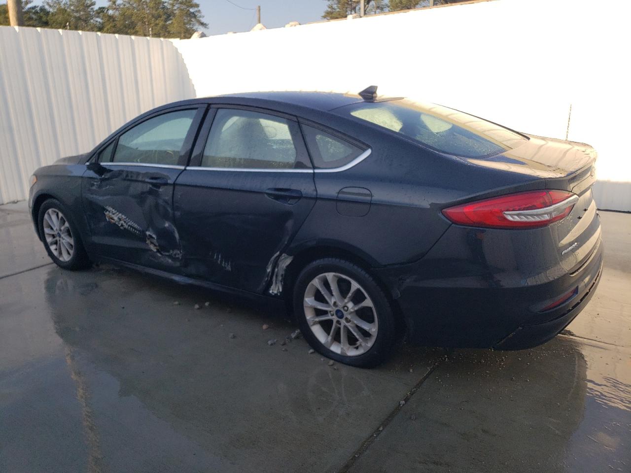 Photo 1 VIN: 3FA6P0HD6LR179605 - FORD FUSION 