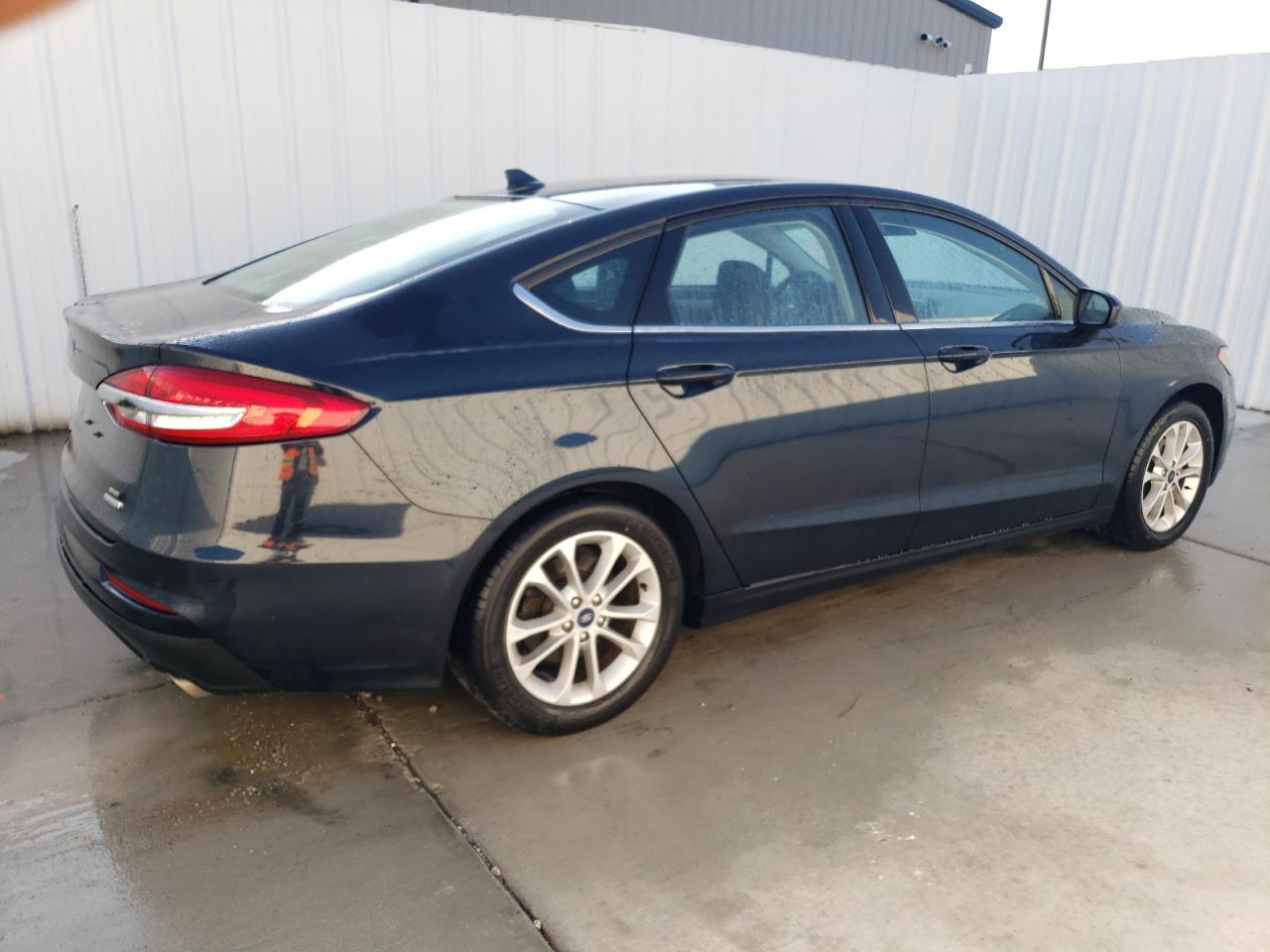 Photo 2 VIN: 3FA6P0HD6LR179605 - FORD FUSION 