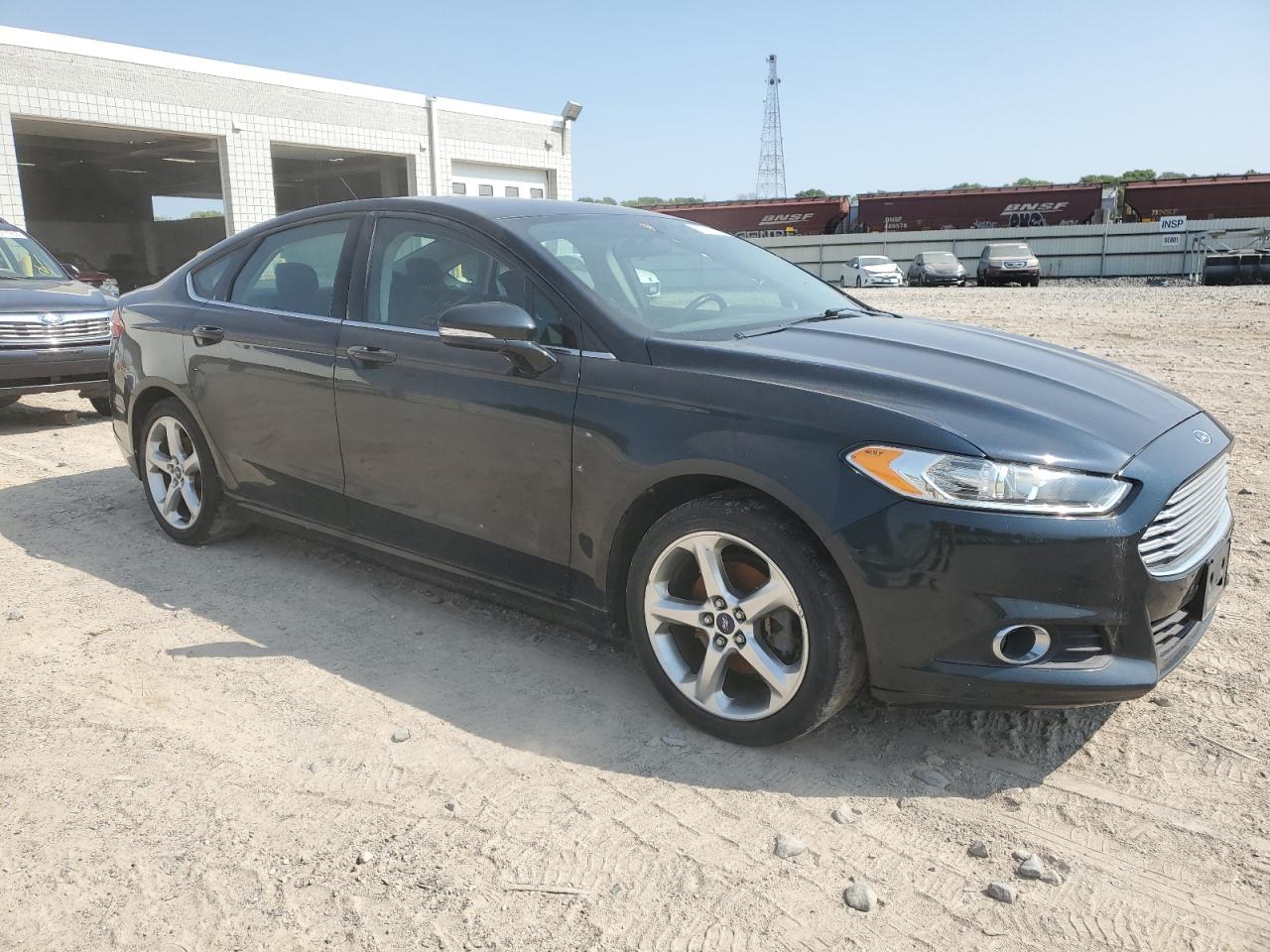 Photo 3 VIN: 3FA6P0HD7ER136233 - FORD FUSION 