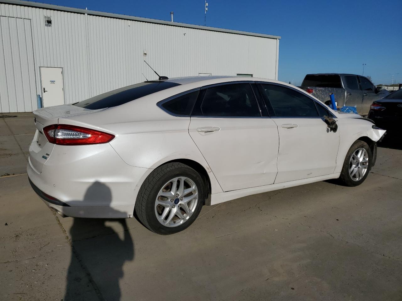 Photo 2 VIN: 3FA6P0HD7GR396859 - FORD FUSION 