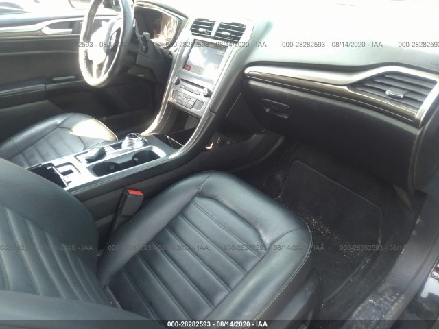 Photo 4 VIN: 3FA6P0HD7HR129285 - FORD FUSION 