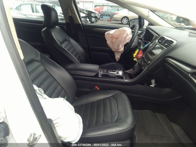 Photo 4 VIN: 3FA6P0HD7HR211260 - FORD FUSION 