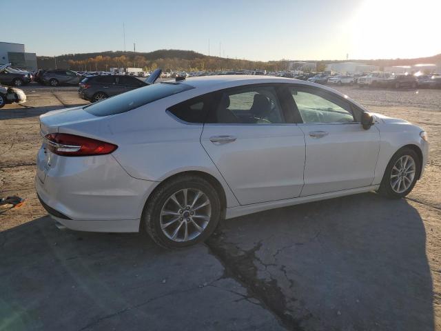 Photo 2 VIN: 3FA6P0HD7HR262273 - FORD FUSION SE 