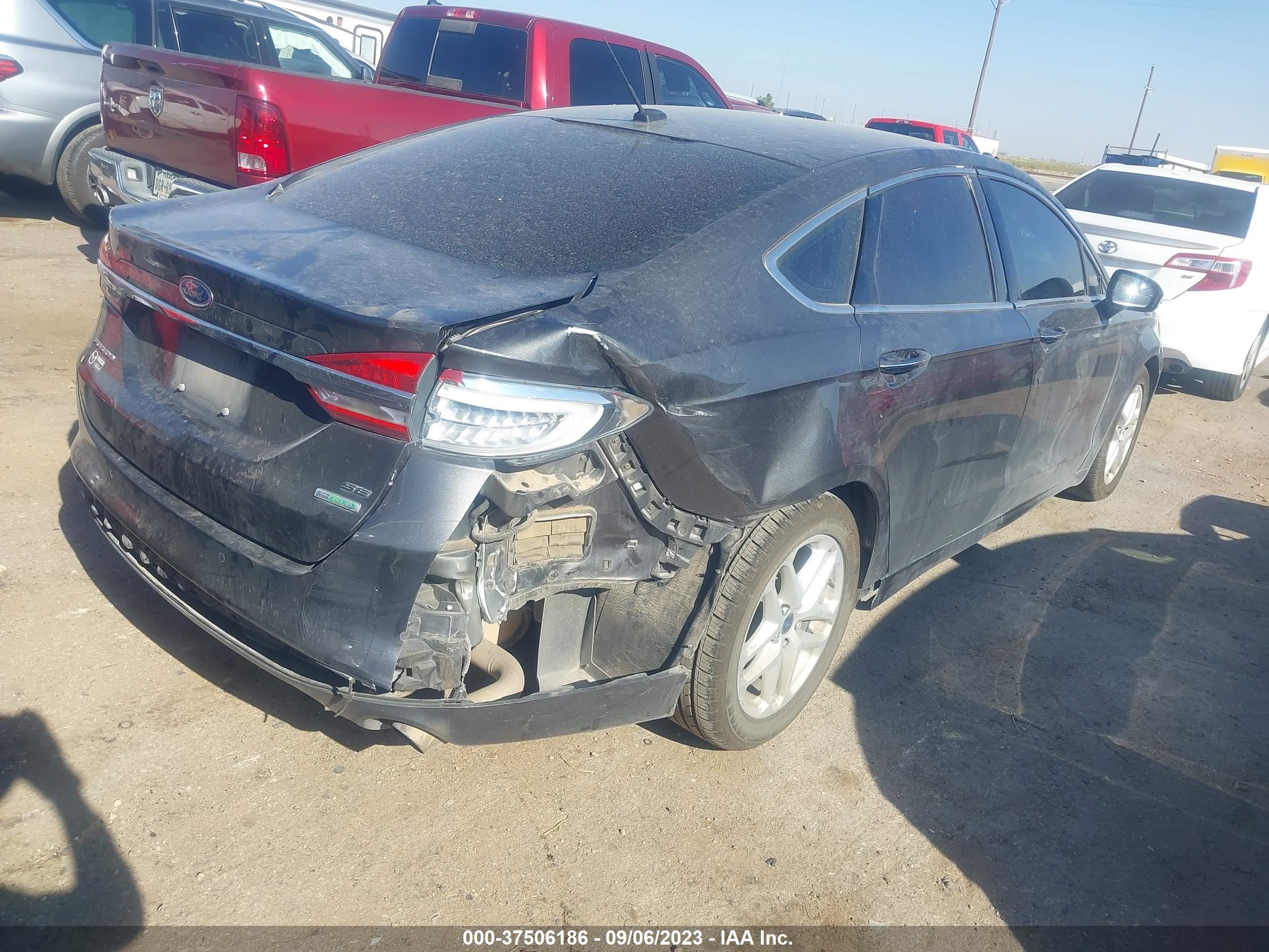 Photo 3 VIN: 3FA6P0HD7HR306823 - FORD FUSION 