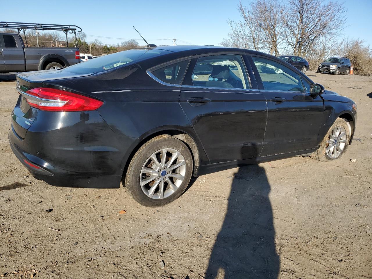 Photo 2 VIN: 3FA6P0HD7HR328238 - FORD FUSION 