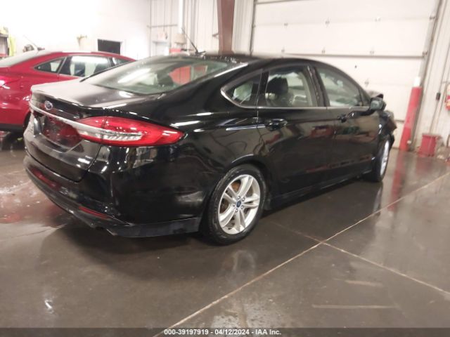 Photo 3 VIN: 3FA6P0HD7JR203682 - FORD FUSION 