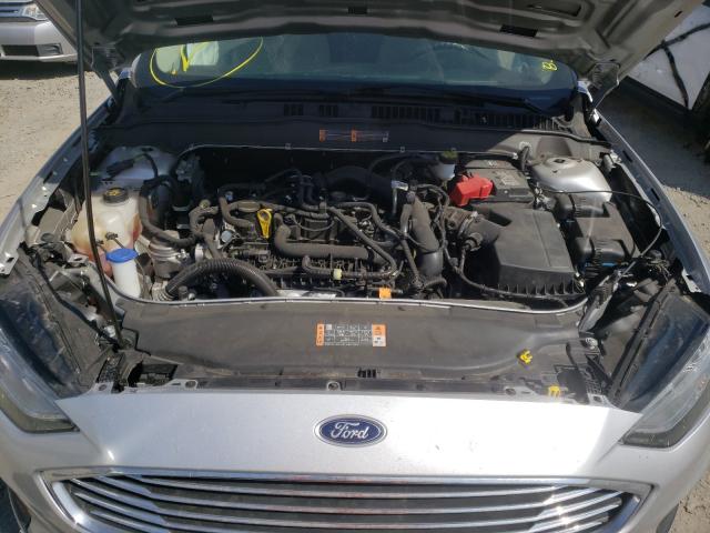 Photo 6 VIN: 3FA6P0HD7KR136499 - FORD FUSION SE 