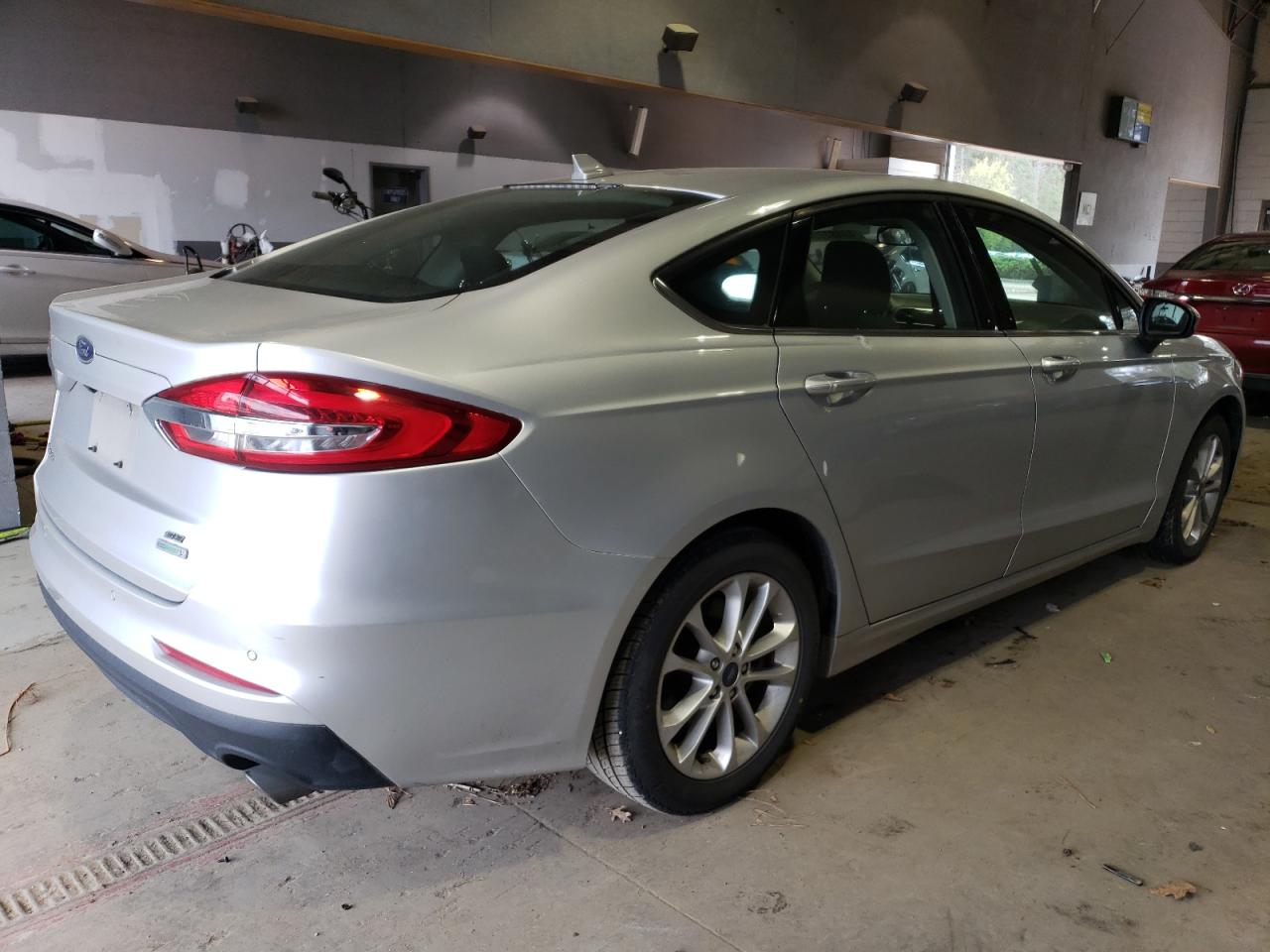 Photo 2 VIN: 3FA6P0HD7KR163217 - FORD FUSION 