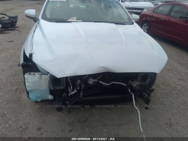 Photo 5 VIN: 3FA6P0HD7KR218619 - FORD FUSION 