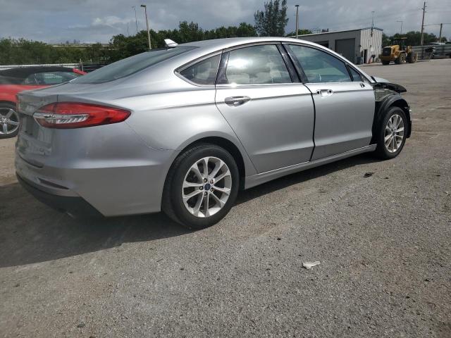 Photo 2 VIN: 3FA6P0HD7LR122572 - FORD FUSION SE 