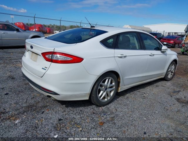 Photo 3 VIN: 3FA6P0HD8ER338031 - FORD FUSION 