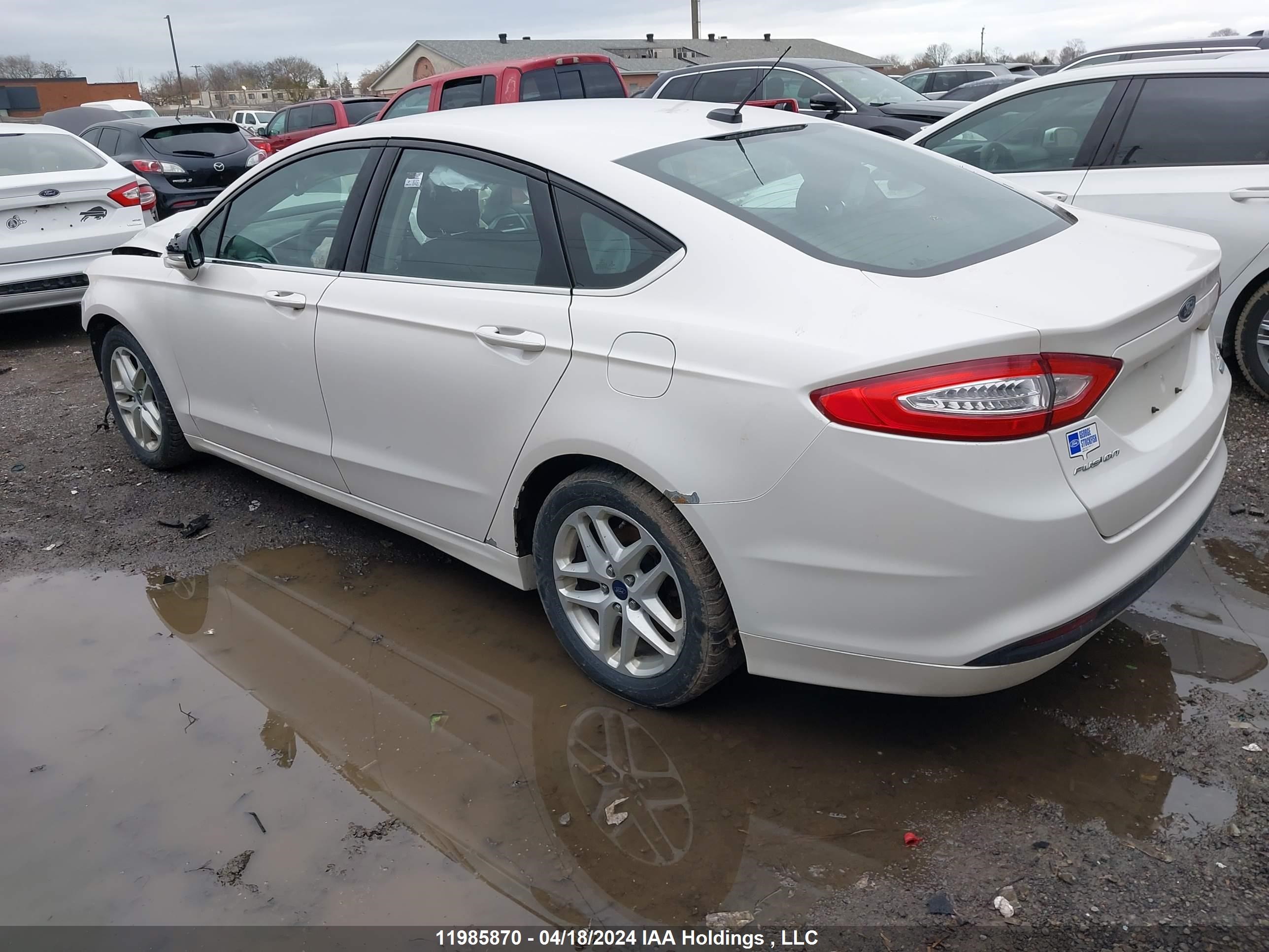 Photo 2 VIN: 3FA6P0HD8ER342371 - FORD FUSION 