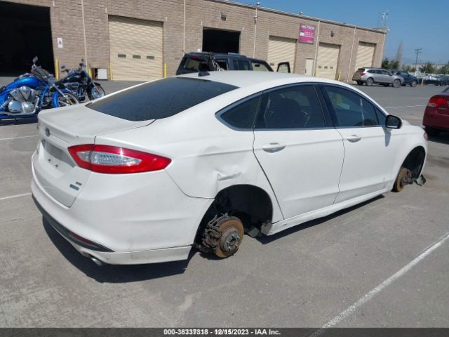 Photo 3 VIN: 3FA6P0HD8FR139076 - FORD FUSION 