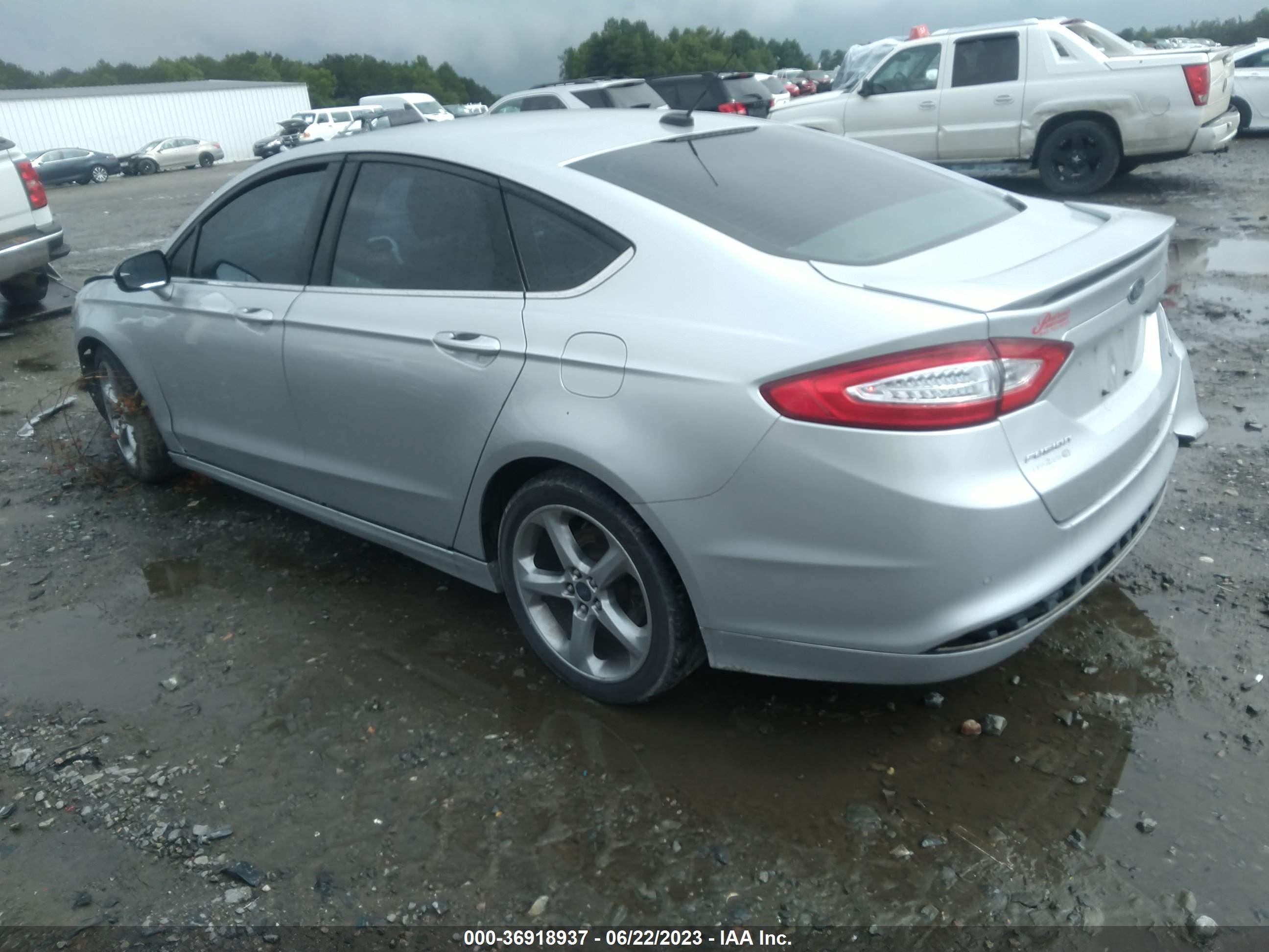 Photo 2 VIN: 3FA6P0HD8FR211457 - FORD FUSION 