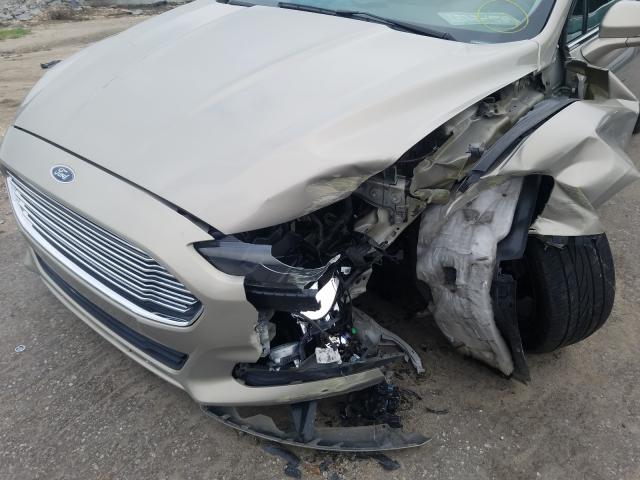 Photo 8 VIN: 3FA6P0HD8FR305810 - FORD FUSION SE 