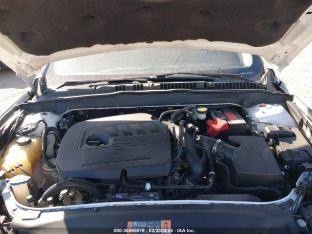 Photo 9 VIN: 3FA6P0HD8GR121369 - FORD FUSION 