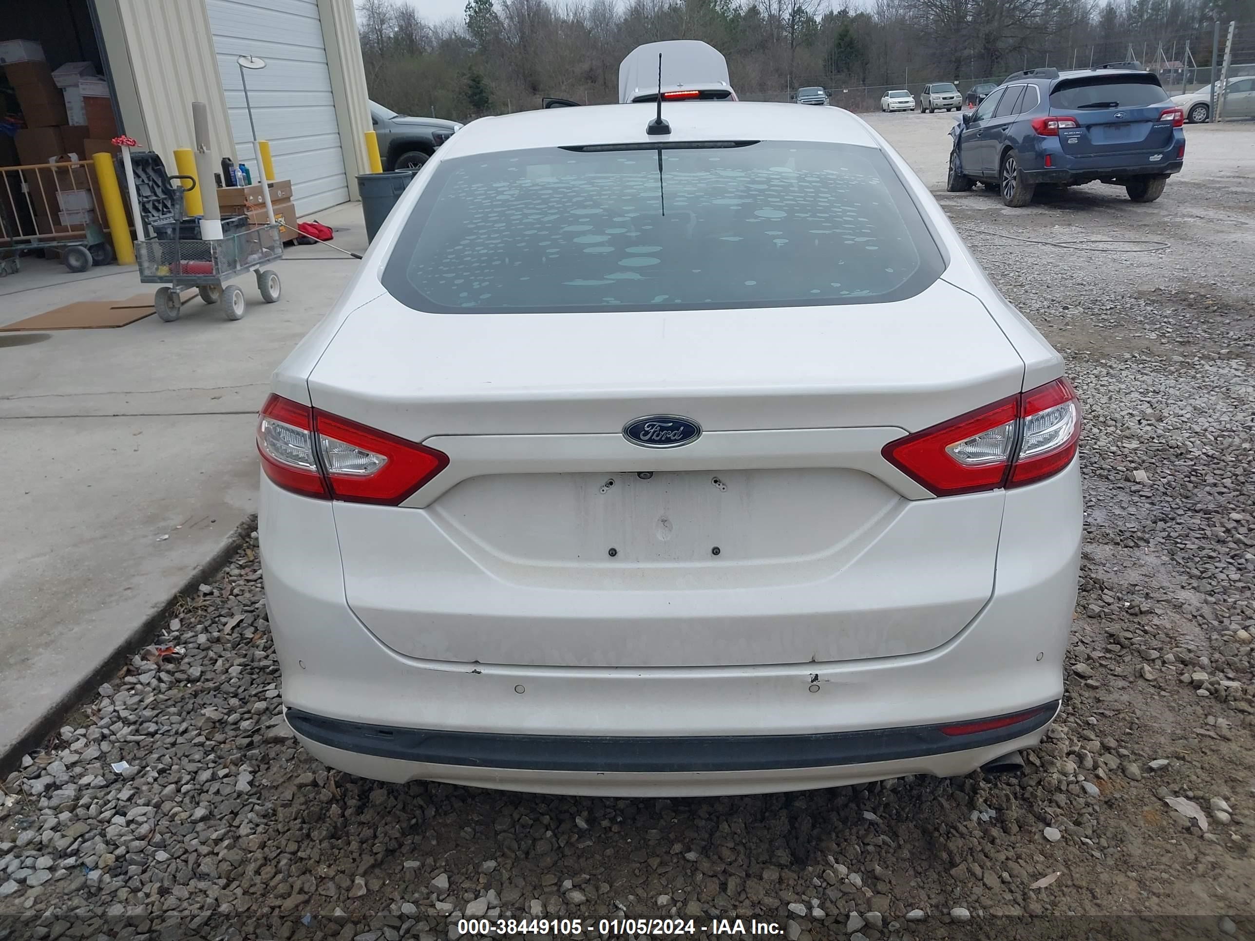 Photo 15 VIN: 3FA6P0HD8GR164822 - FORD FUSION 