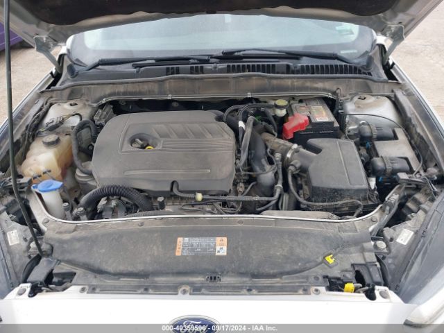 Photo 9 VIN: 3FA6P0HD8GR258554 - FORD FUSION 