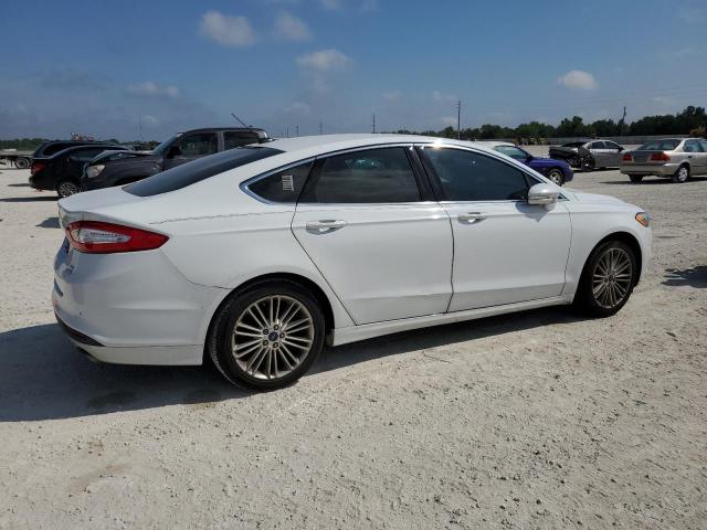 Photo 2 VIN: 3FA6P0HD8GR324259 - FORD FUSION SE 